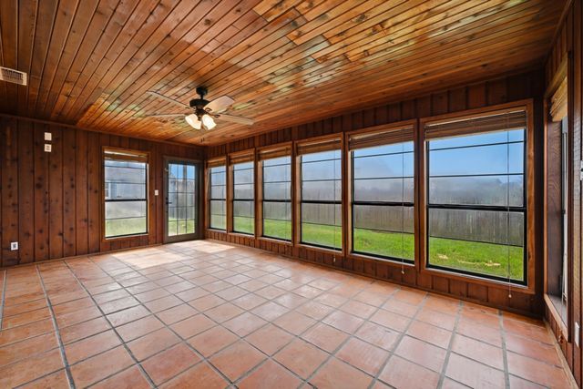 1204 Zahara Street, Bowie, TX 76230