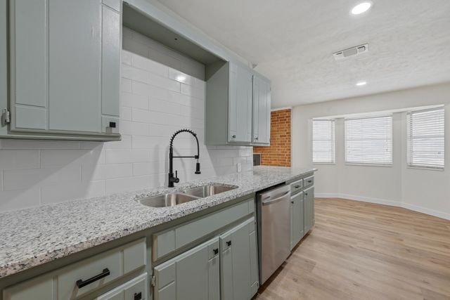 1204 Zahara Street, Bowie, TX 76230