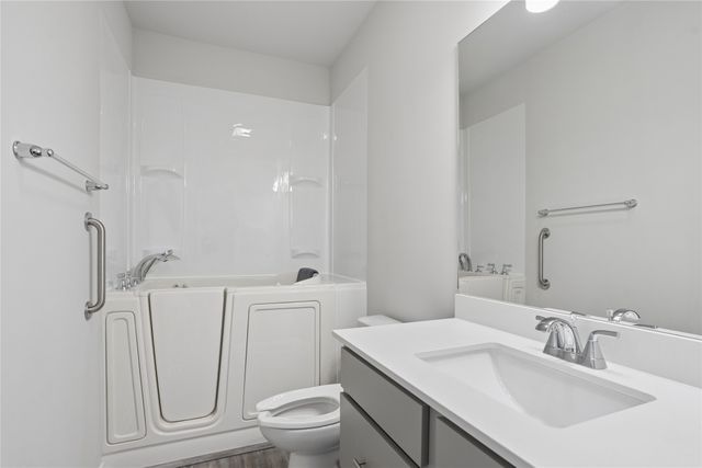 1603 E Franklin Avenue, Indianola, IA 50125