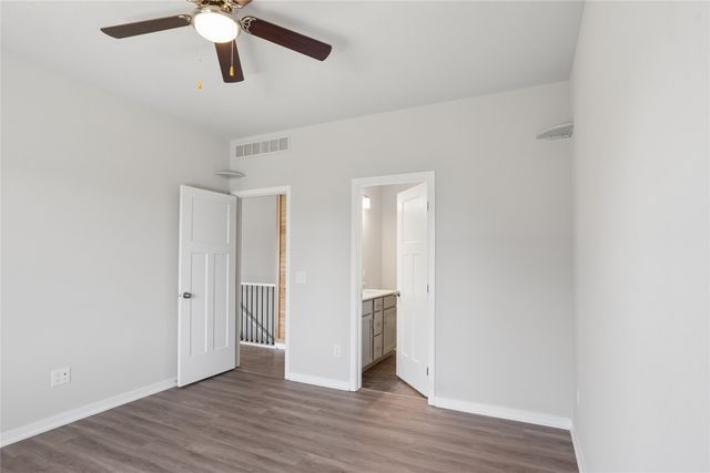1603 E Franklin Avenue, Indianola, IA 50125