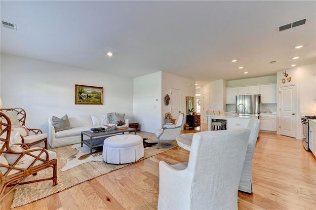 2140 Lanier Harbor Point, Buford, GA 30518