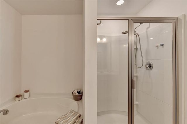 2140 Lanier Harbor Point, Buford, GA 30518