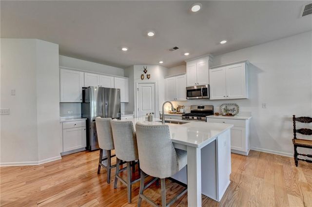2140 Lanier Harbor Point, Buford, GA 30518