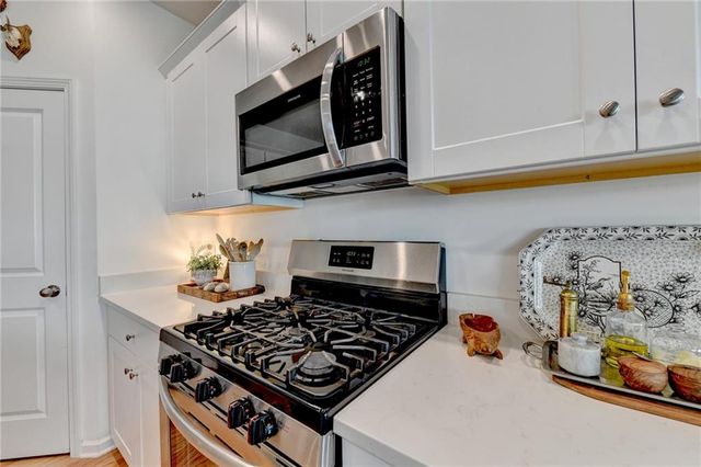 2140 Lanier Harbor Point, Buford, GA 30518