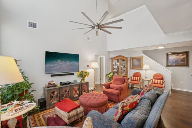 1049 Colonial Drive, Coppell, TX 75019