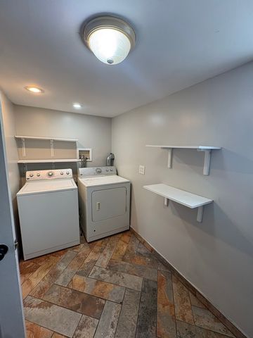 9331 S Evans Avenue, Chicago, IL 60619
