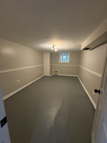 9331 S Evans Avenue, Chicago, IL 60619
