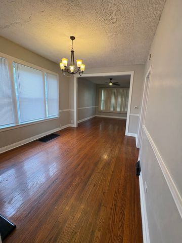 9331 S Evans Avenue, Chicago, IL 60619