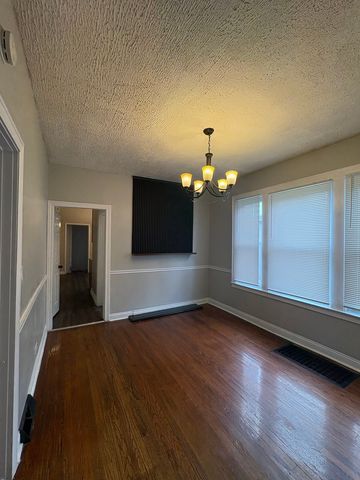 9331 S Evans Avenue, Chicago, IL 60619