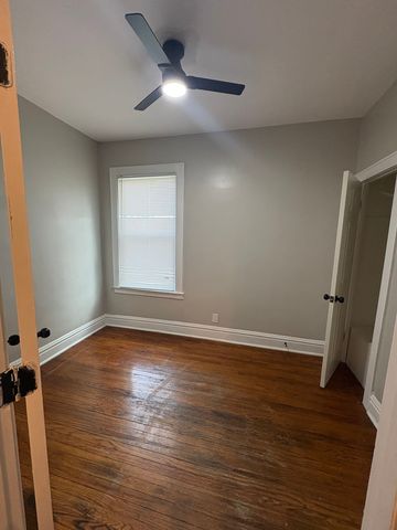 9331 S Evans Avenue, Chicago, IL 60619