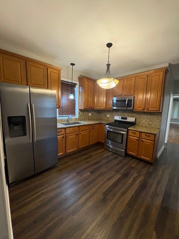9331 S Evans Avenue, Chicago, IL 60619