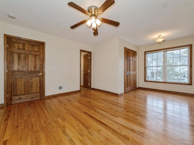 43 Aveonis Court, Fishkill, NY 12524