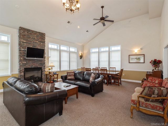 43 Aveonis Court, Fishkill, NY 12524