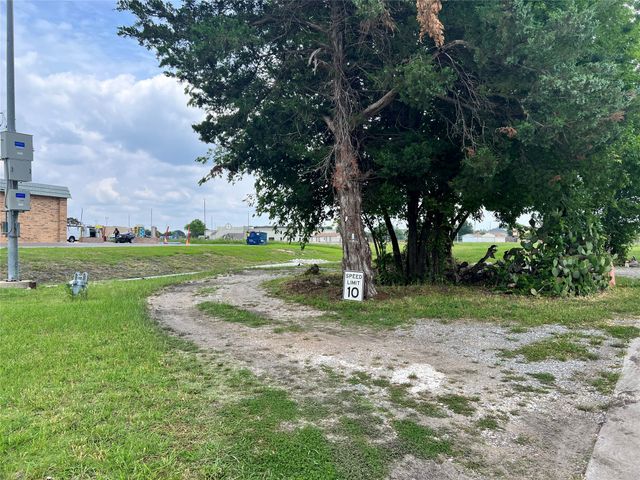 8130 Lakeview Parkway, Rowlett, TX 75088