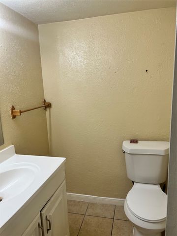 8130 Lakeview Parkway, Rowlett, TX 75088