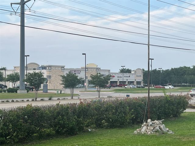 8130 Lakeview Parkway, Rowlett, TX 75088