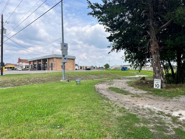 8130 Lakeview Parkway, Rowlett, TX 75088