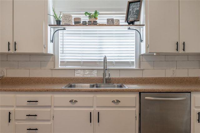 936 Crabtree Cove, Oklahoma City, OK 73110
