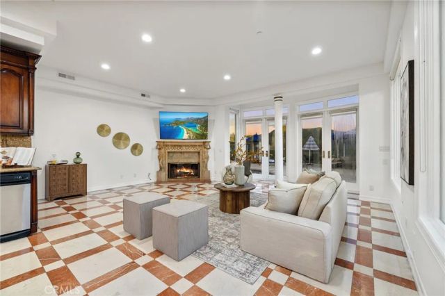 759 Foxkirk Road, Glendale, CA 91206