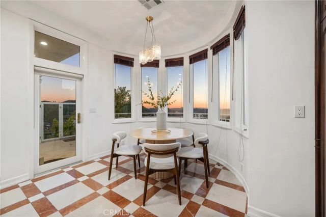 759 Foxkirk Road, Glendale, CA 91206