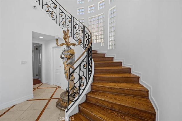 759 Foxkirk Road, Glendale, CA 91206