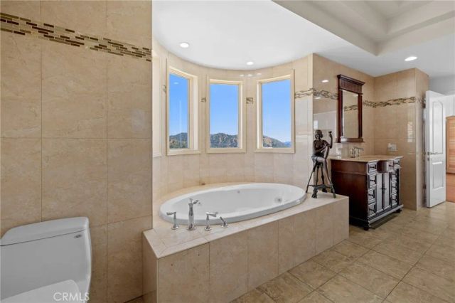 759 Foxkirk Road, Glendale, CA 91206