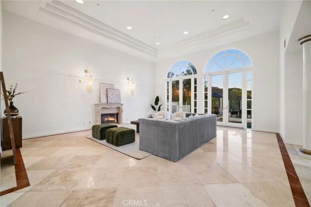 759 Foxkirk Road, Glendale, CA 91206