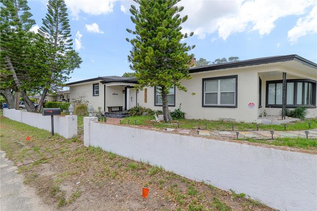 800 S KEENE ROAD, Clearwater, FL 33756
