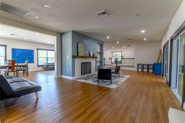 800 S KEENE ROAD, Clearwater, FL 33756