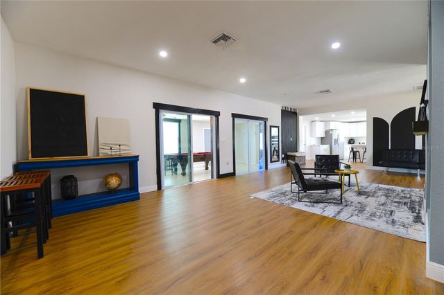 800 S KEENE ROAD, Clearwater, FL 33756