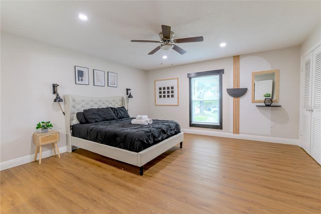 800 S KEENE ROAD, Clearwater, FL 33756