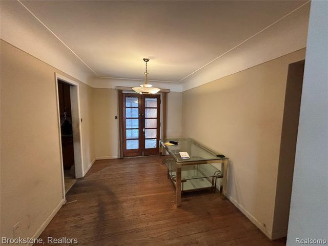 1699 S Deacon Street, Detroit, MI 48217