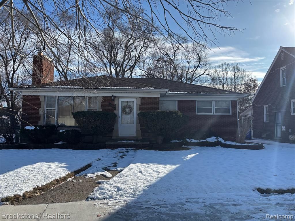 1699 S Deacon Street, Detroit, MI 48217