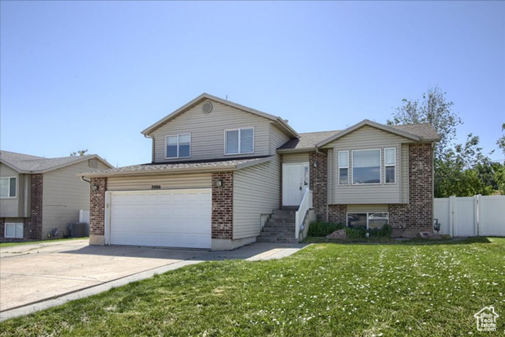 2086 S 50 E, Clearfield, UT 84015