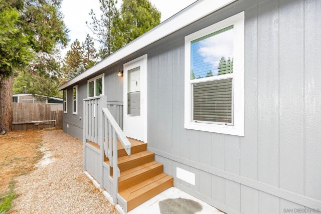 22899 Byron Rd SPC 108, Crestline, CA 92325