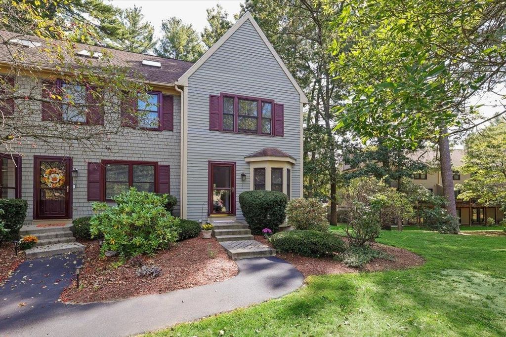 80 Bartemus Trail, Nashua, NH 03063