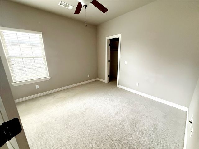 3200 Satinwood Avenue, Bentonville, AR 72713