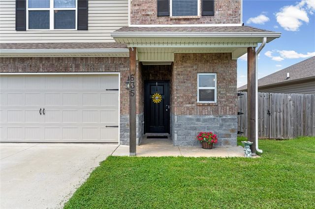 635 Woodcreek Loop, Lowell, AR 72745