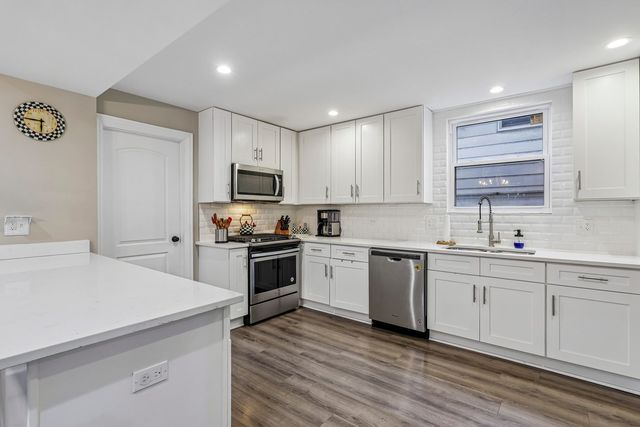 743 S Lombard Avenue, Oak Park, IL 60304