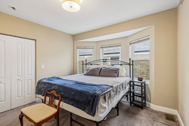 743 S Lombard Avenue, Oak Park, IL 60304