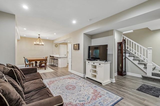 743 S Lombard Avenue, Oak Park, IL 60304