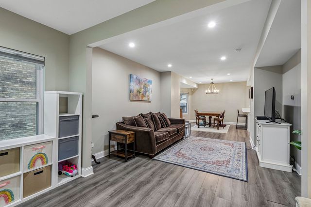 743 S Lombard Avenue, Oak Park, IL 60304