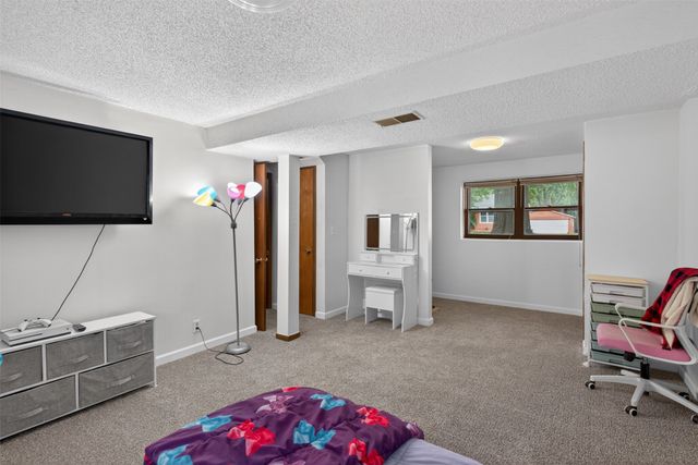 509 N N Street, Indianola, IA 50125