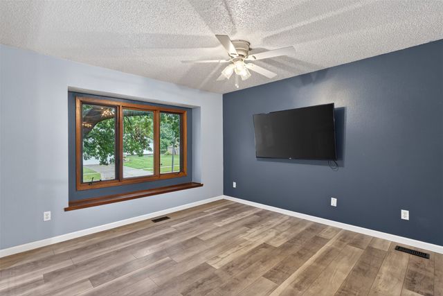 509 N N Street, Indianola, IA 50125