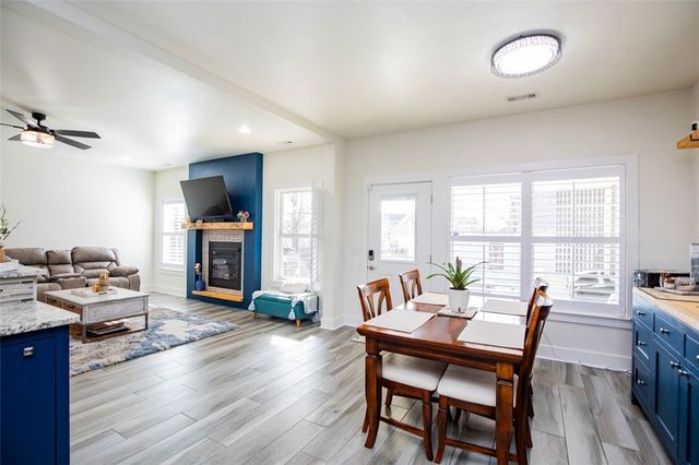 805 Hampstead Heath, Cave Springs, AR 72718