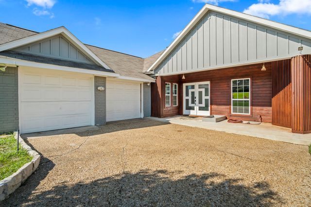 1938 Merrimac Trail, Garland, TX 75043