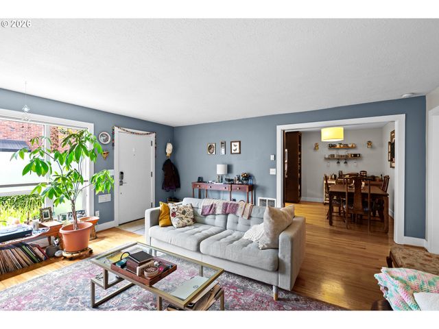 929 Se 16TH Ave 2, Portland, OR 97214