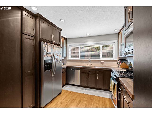 929 Se 16TH Ave 2, Portland, OR 97214