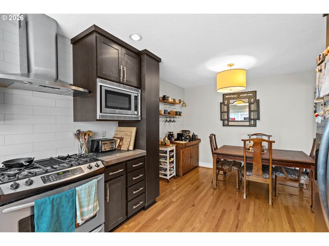929 Se 16TH Ave 2, Portland, OR 97214