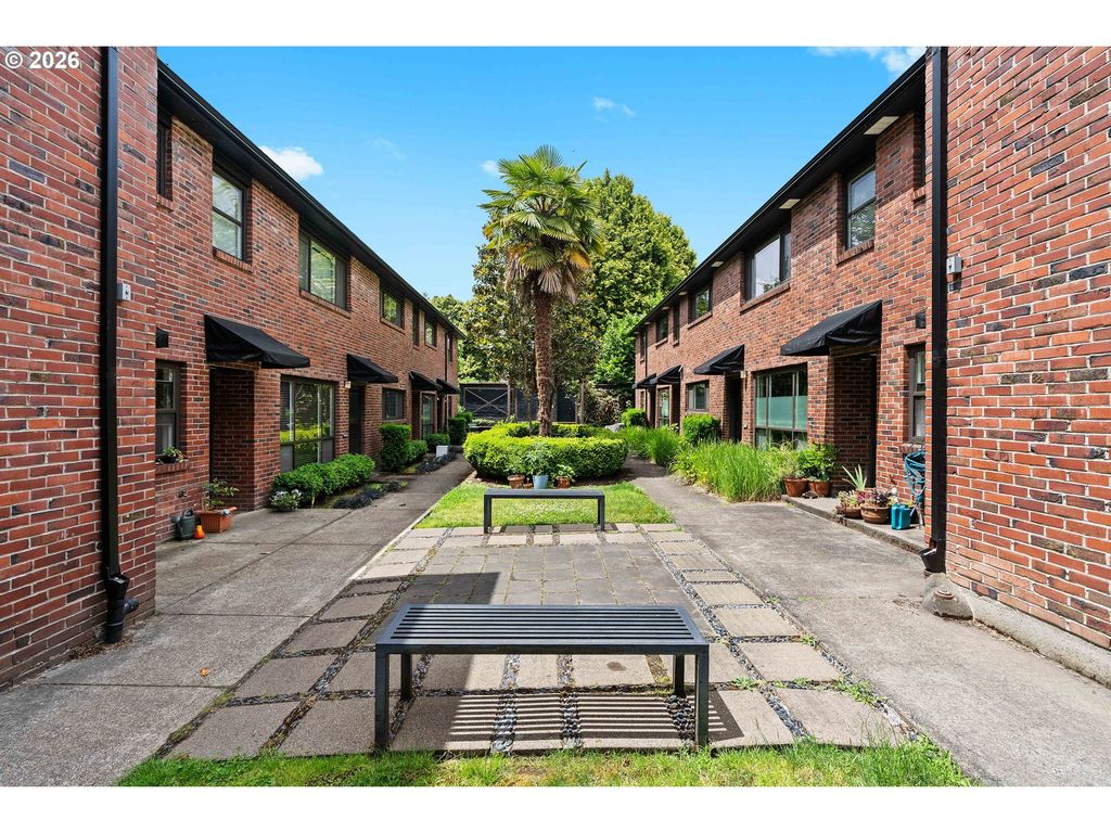 929 Se 16TH Ave 2, Portland, OR 97214